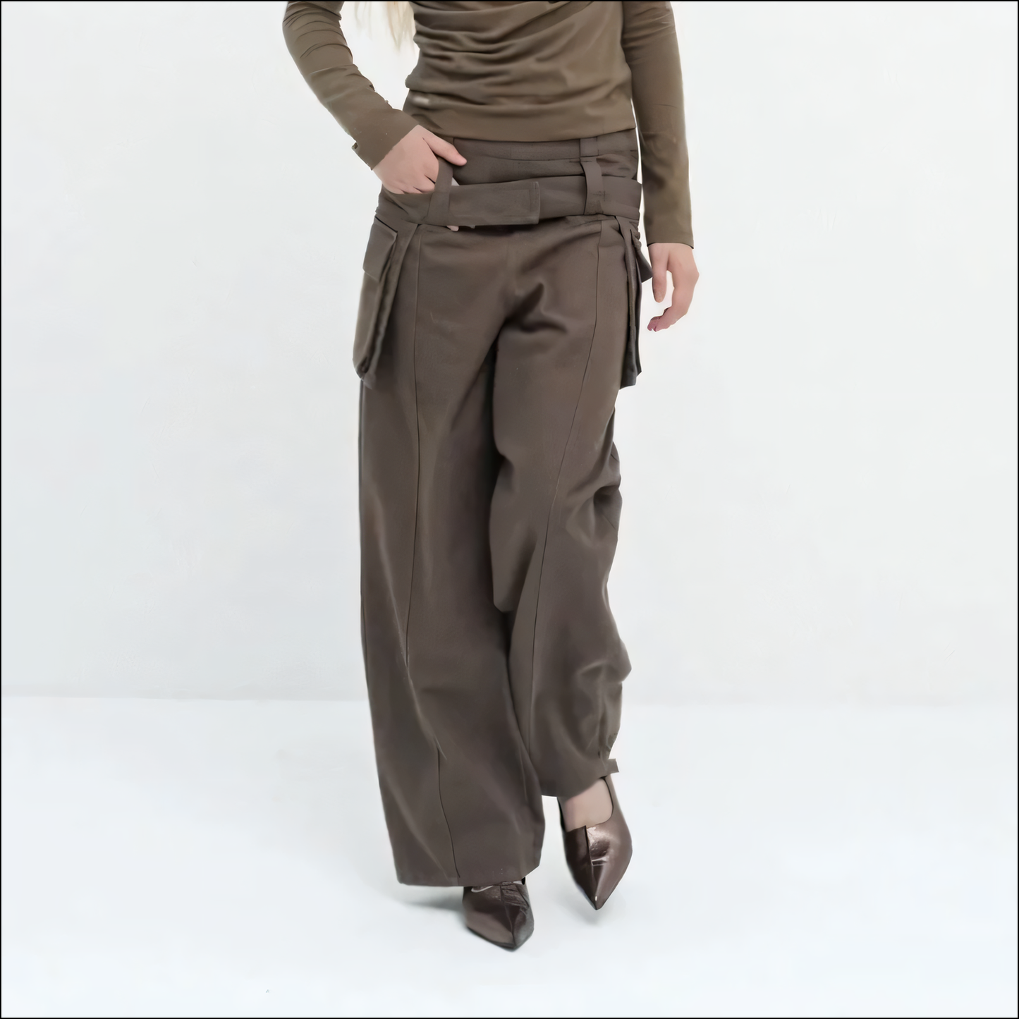 Damen-Hose mit weitem Bein, Gürtel und Mehrfachtaschen-Design