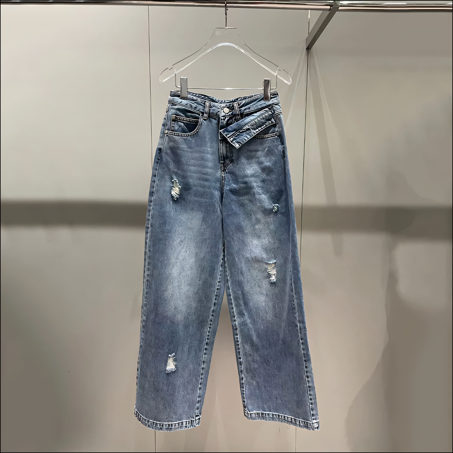 Damen Vintage Jeans mit umgeschlagenem Saum und Rissen