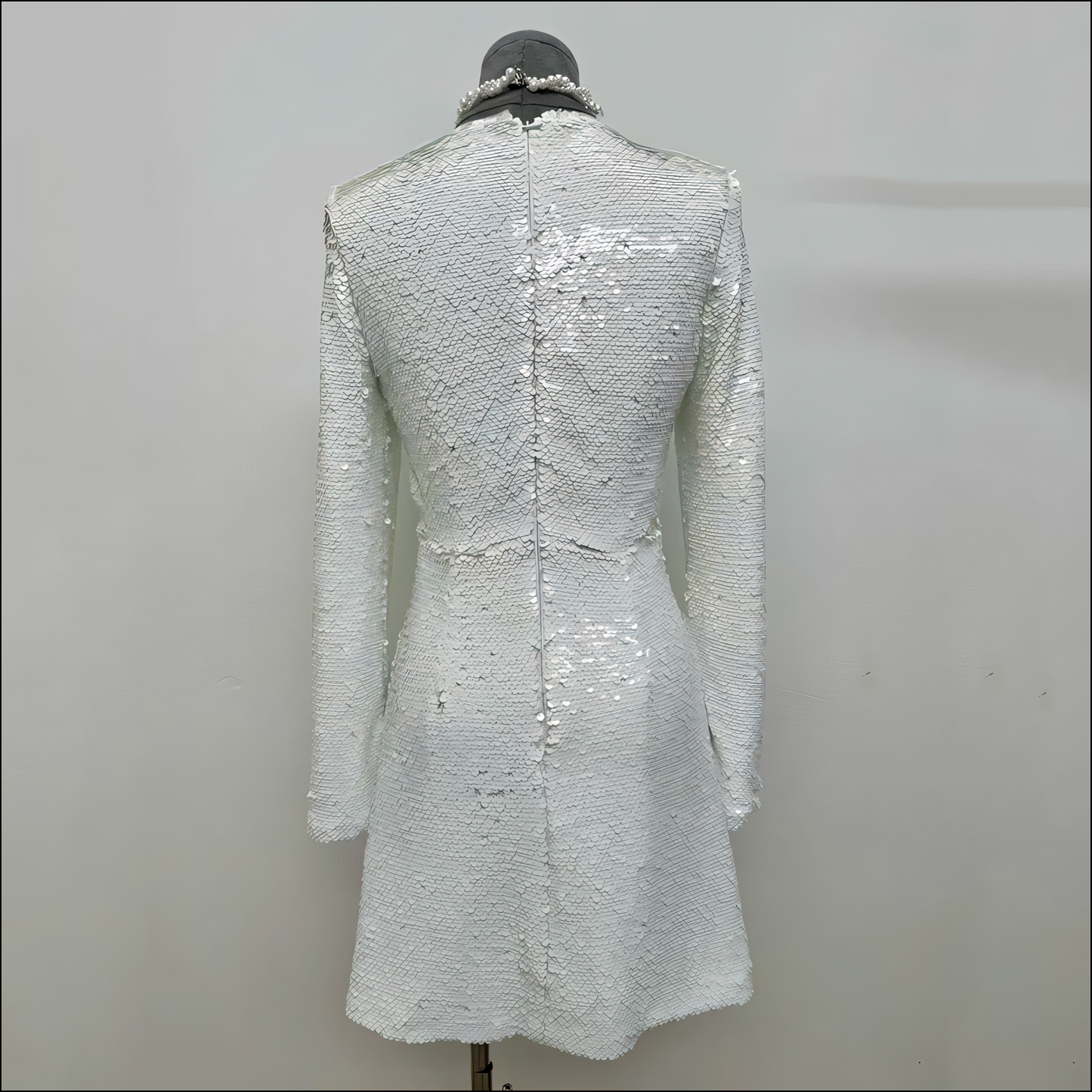 Elegantes Damen-Pailletten-V-Ausschnitt-Langarmkleid mit hohler Schleifen-Design