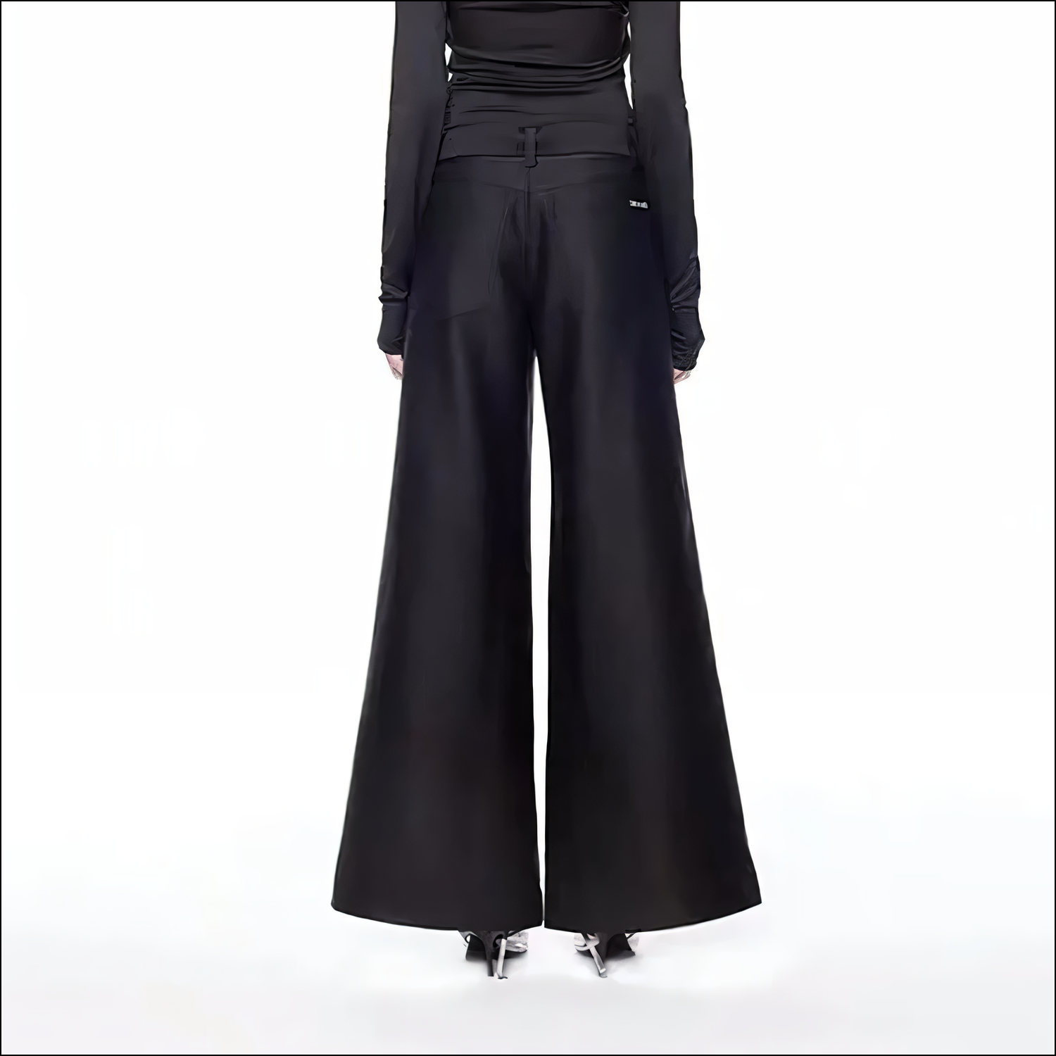 Stilvolle Damen-Weitbeinhosen mit Metallschnalle-Gürtel